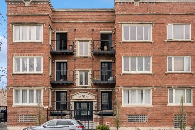 $240,000 | 4954 South King Drive, Unit 12 | Bronzeville