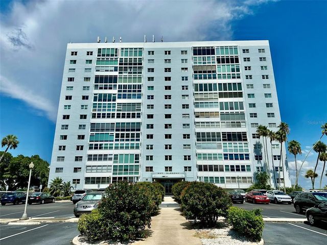 $440,000 | 7200 Sunshine Skyway Lane South, Unit 7E | Greater Pinellas Point