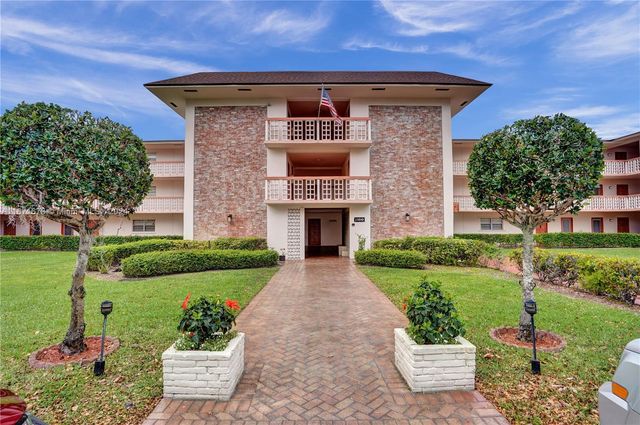 $228,000 | 1100 Hillcrest Court, Unit 210 | Hillcrest Country Club Apartments