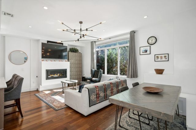 $2,195,000 | 79 Eagle Street, Unit 1R | Greenpoint