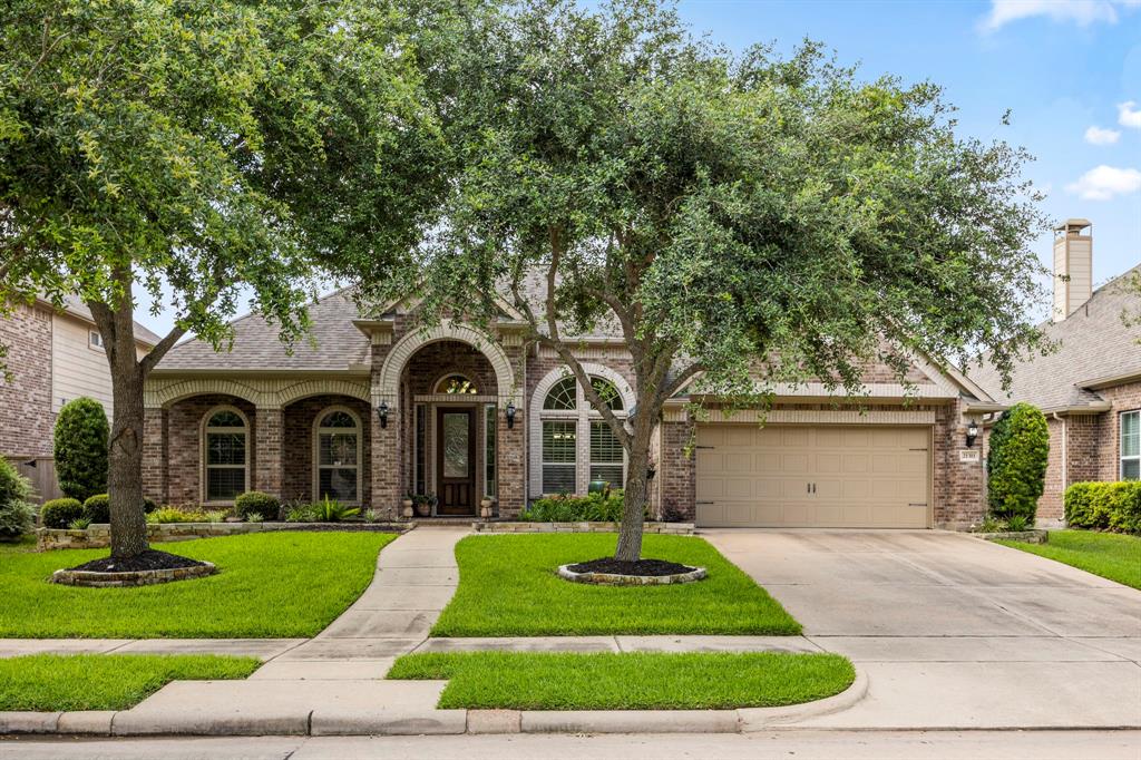 Elegant and serene home by J Patrick Homes in the coveted Long Meadow Farms community, conveniently located on the Grand Parkway between Sugar Land and Katy! The home is nestled on a quiet street in the back of the neighborhood, yet has quick access to the Parkway.