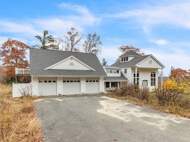 $568,000 | 27 Lovers Lane | New Salem