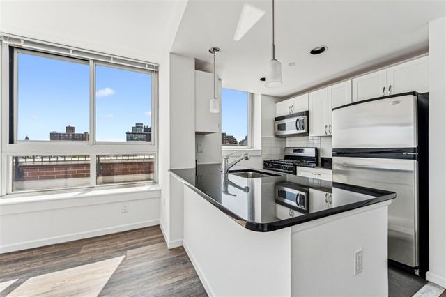 $8,795 | 229 Chrystie Street, Unit 915 | Lower East Side