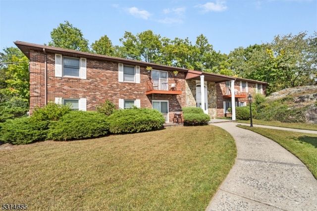 $675,000 | 311 Ringwood Avenue | Pompton Lakes