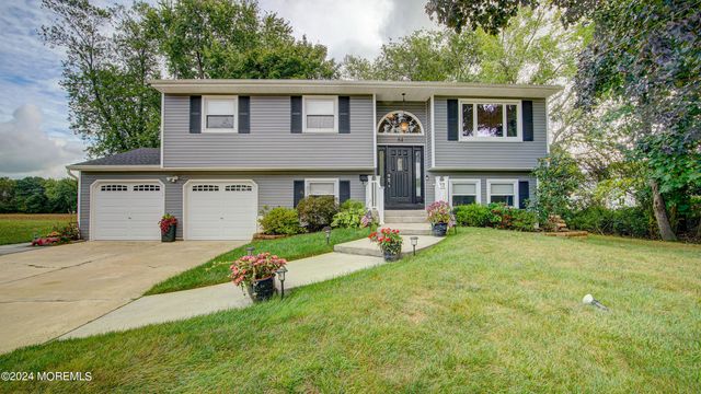 $699,900 | 84 Brockton Road | West Freehold