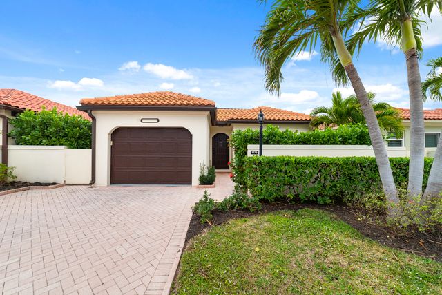 $899,000 | 1476 Vía De La Palma | Jupiter Ocean-Racquet Club