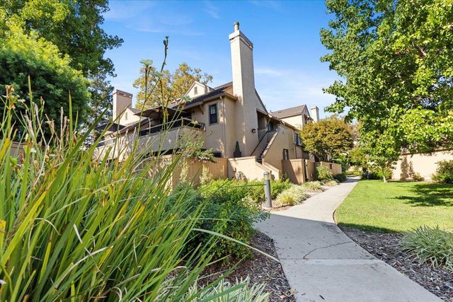 $898,888 | 2081 Foxhall Loop | Willow Glen