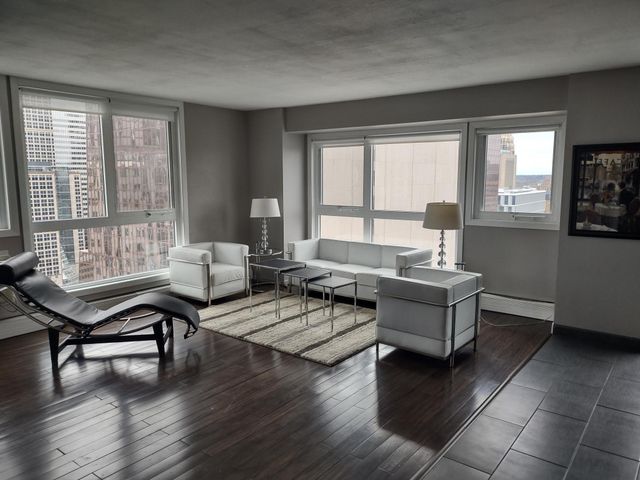 $189,000 | 433 South 7th Street, Unit 2001 | Downtown West