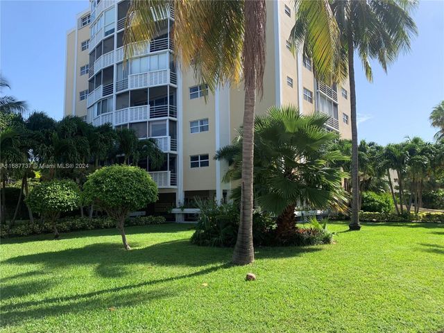 $3,850 | 555 Crandon Boulevard, Unit 51 | Key Biscayne