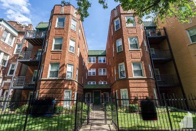 $1,675 | 4521 North Central Park Avenue, Unit 3E | Albany Park