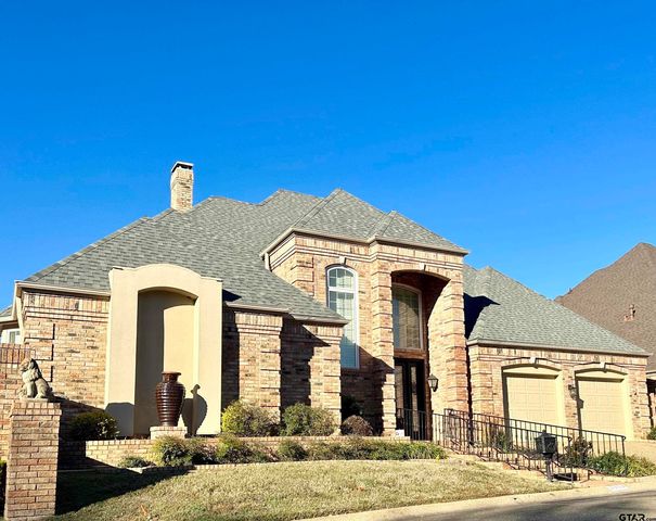 $499,900 | 3302 Greenoak Place | Northwest Tyler