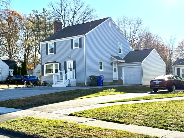 $464,900 | 99 Robbins Drive | Wethersfield