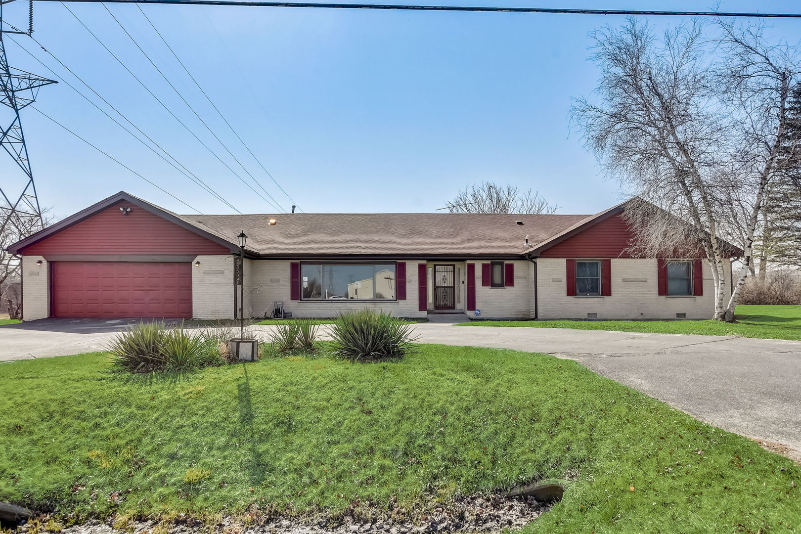 a view of a house with a big yard