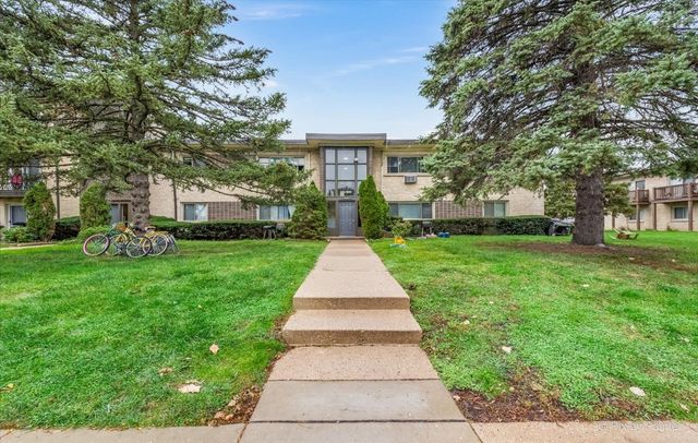 $1,700 | 1110 North Wheeling Road, Unit 1C | Mount Prospect