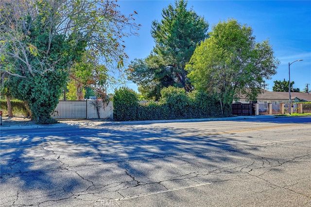 $1,649,000 | 16326 Nordhoff Street | North Hills