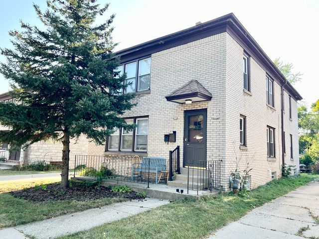 $299,900 | 831 South 87th Street, Unit 831A | LaFollette Park