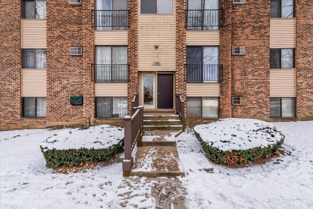 $149,900 | 196 Dunteman Drive, Unit 302 | Glendale Heights