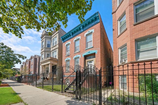 $615,000 | 1454 North Campbell Avenue | Wicker Park