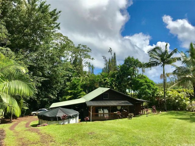 $1,900 | 15-2012 29th Avenue | Hawaiian Paradise Park