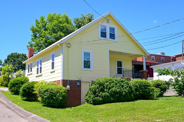 $179,500 | 457 East Bernard Avenue | Greeneville