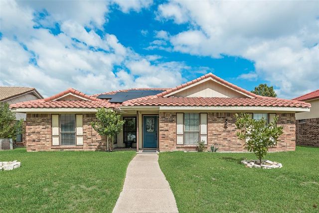 $319,500 | 2711 Eagle Pass | Mesquite