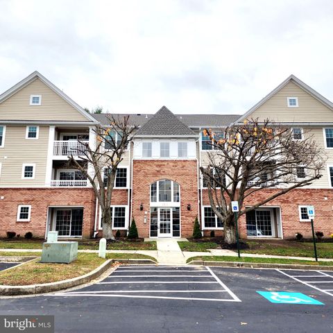 $290,000 | 1311 Sheridan Place, Unit 105 | Taylor Ridge