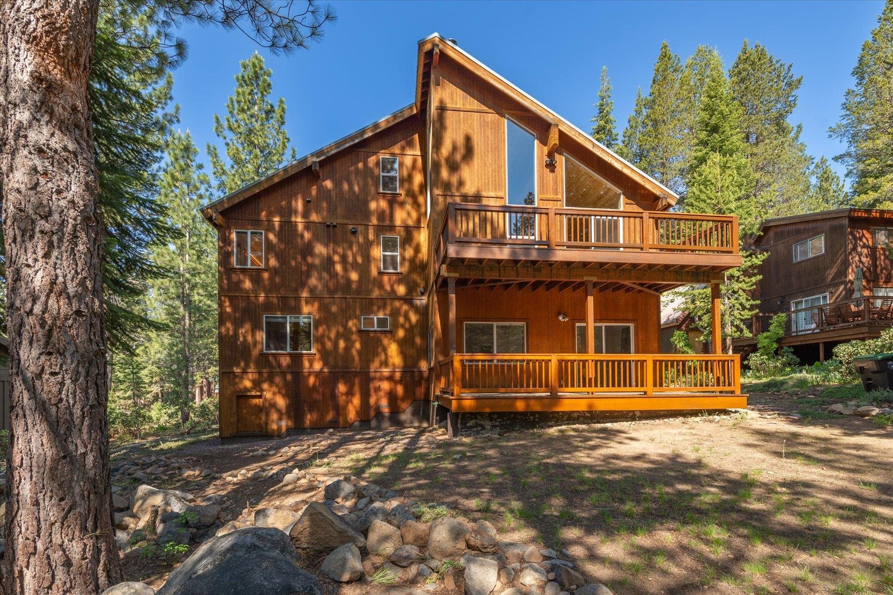 11787 Brookstone Drive Truckee CA 96161 Compass