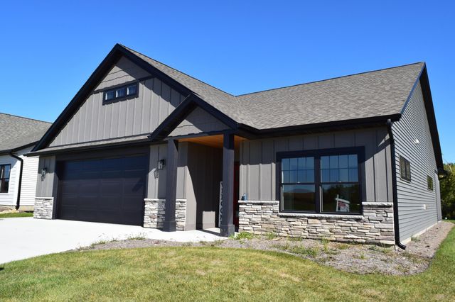 $405,000 | 502 Kodiak Drive Northwest | High Forest Township - Olmsted County