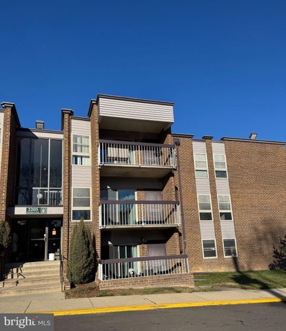 $205,000 | 2205 Greenery Lane, Unit 1049 | Glenmont