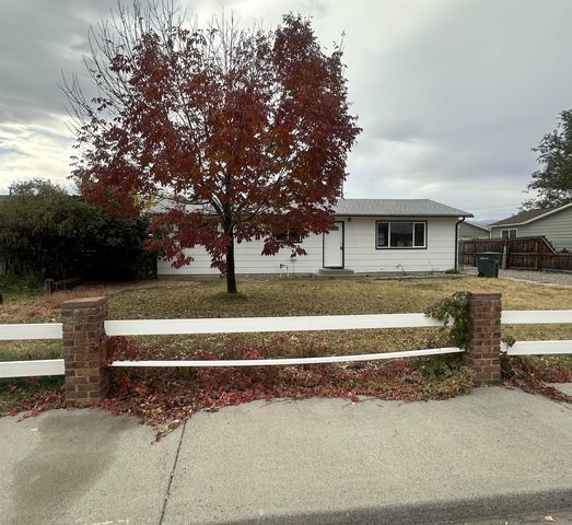 $328,900 | 2861 Hill Avenue | Grand Junction