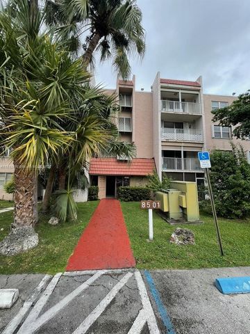 $2,400 | 8501 Northwest 8th Street, Unit 102 | Fountainebleau