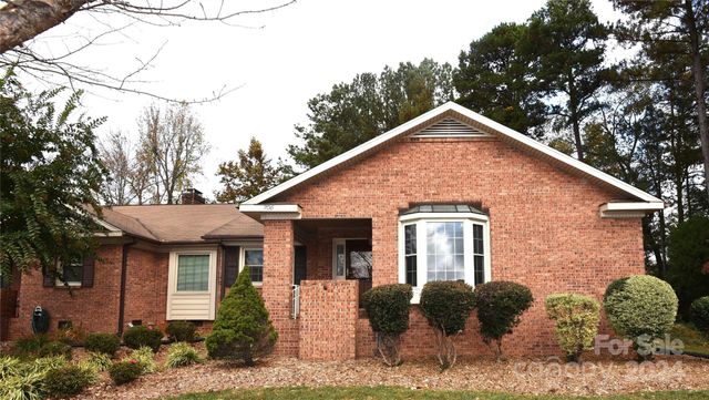 $290,000 | 206 Swaim Court | Salisbury