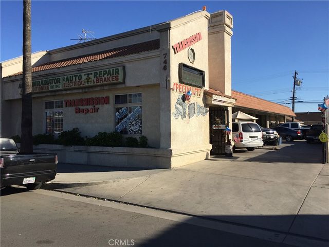 $1,240,000 | 746 North Anaheim Boulevard | East Anaheim