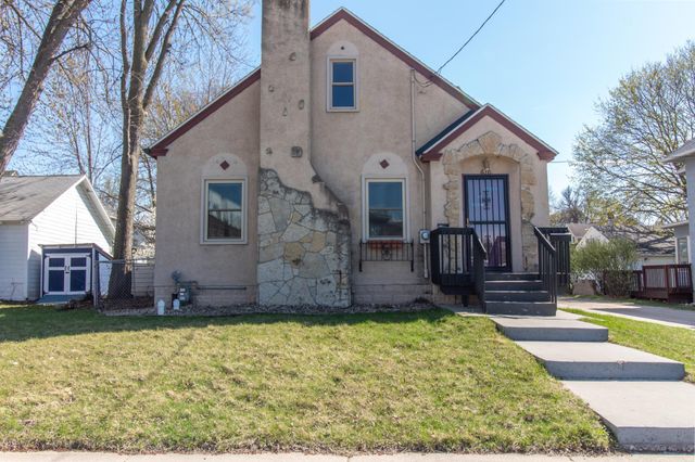 $329,900 | 610 4th Street Northwest | Kutzky