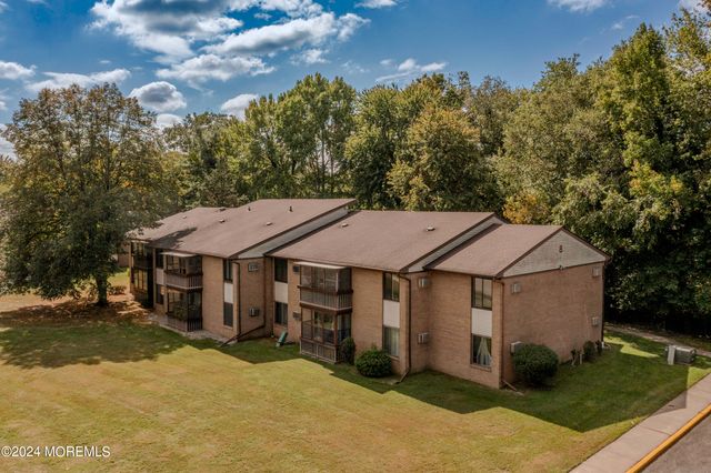 $250,000 | 8 Pine Cluster Circle, Unit F | Covered Bridge Condominiums