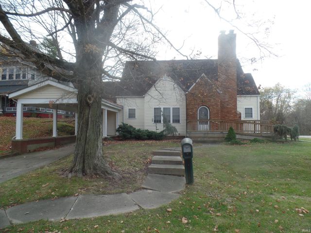 $179,900 | 467 East Main Street | Bloomfield