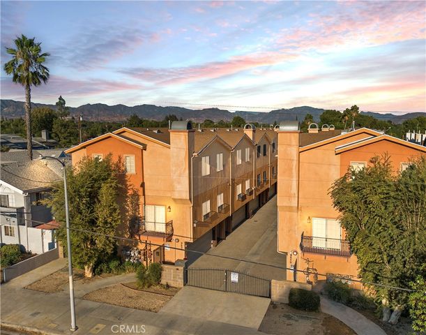 $649,950 | 9650 Sepulveda Boulevard, Unit 12 | North Hills