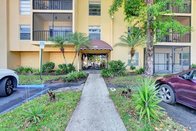 $2,100 | 480 Northwest 20th Street, Unit 1090 | Boca Raton Hills