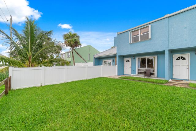 $320,000 | 902 Shorewinds Drive, Unit B | North Beach - St. Lucie County