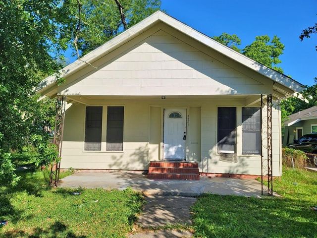 $1,300 | 1801 9th Street | Port Arthur