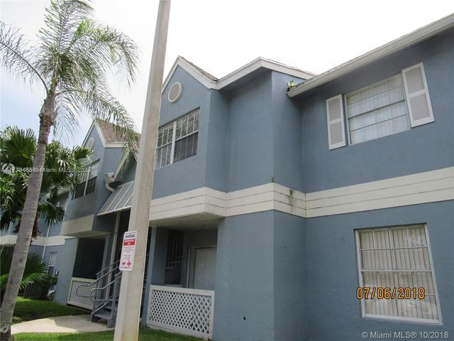 $1,850 | 17580 Northwest 67th Place, Unit H1 | Country Club of Miami