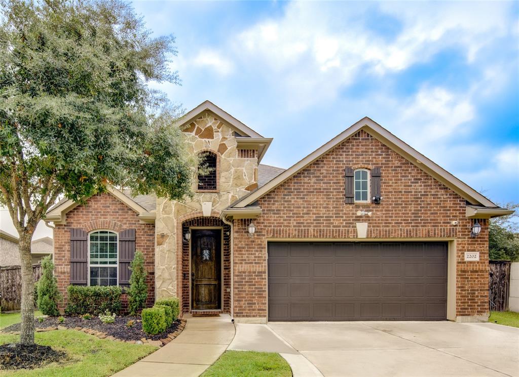 2202 Hidden Meadow Lane, Pearland, TX 77089 Compass