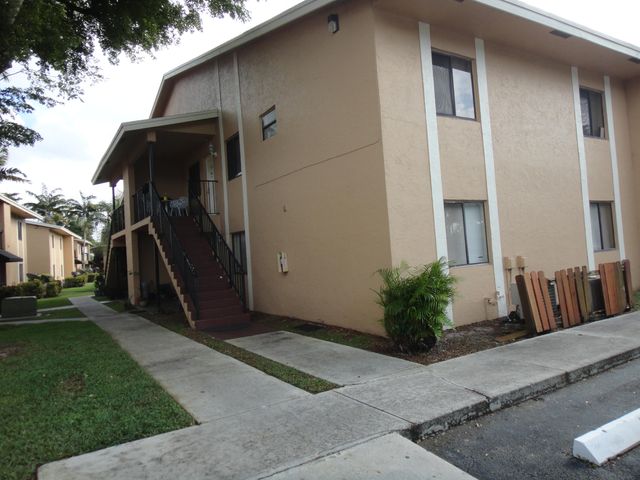 $230,000 | 6031 10th Avenue North, Unit 217 | Greenacres