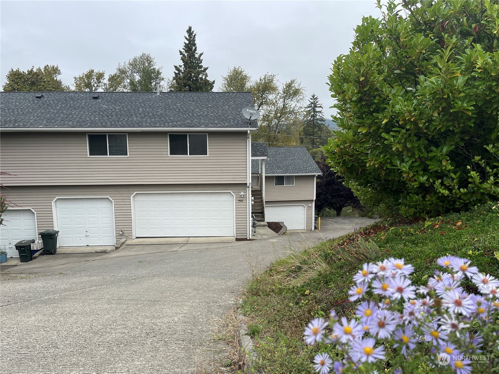 front view of house with a yard