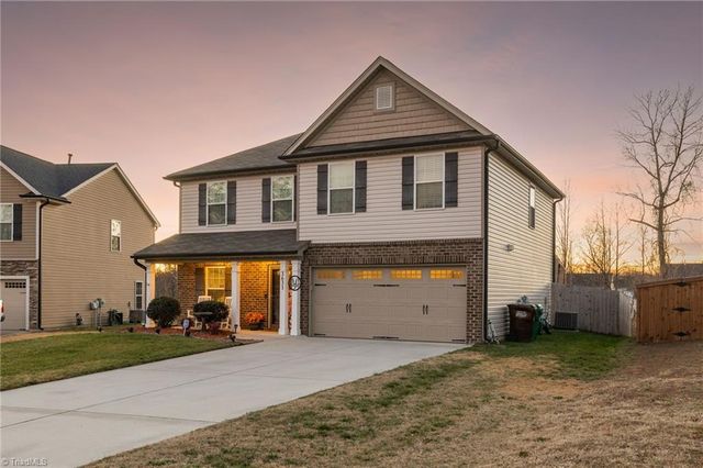 $350,000 | 3631 Hayfield Court | High Point