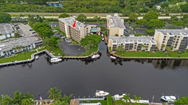 $359,900 | 21 Royal Palm Way, Unit 605 | Southeast Boca Raton