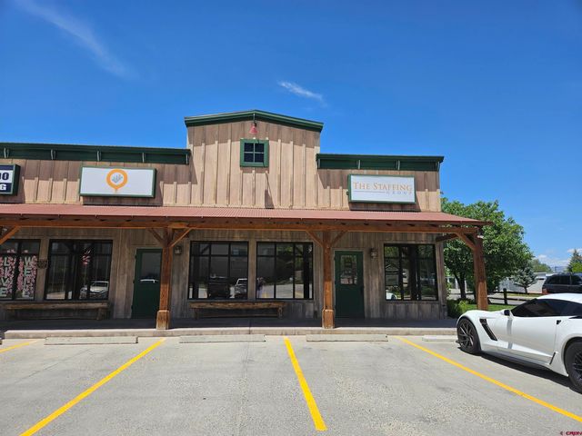 $2,900 | 2731 Commercial Way, Unit A & B | Montrose