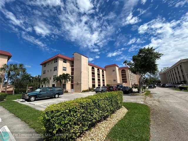 $159,900 | 3251 Holiday Springs Boulevard, Unit 408 | Holiday Springs