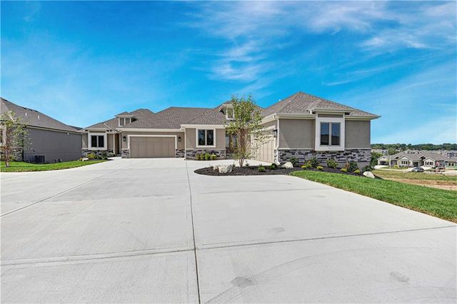 $574,500 | 13020 South Constance Street | Olathe