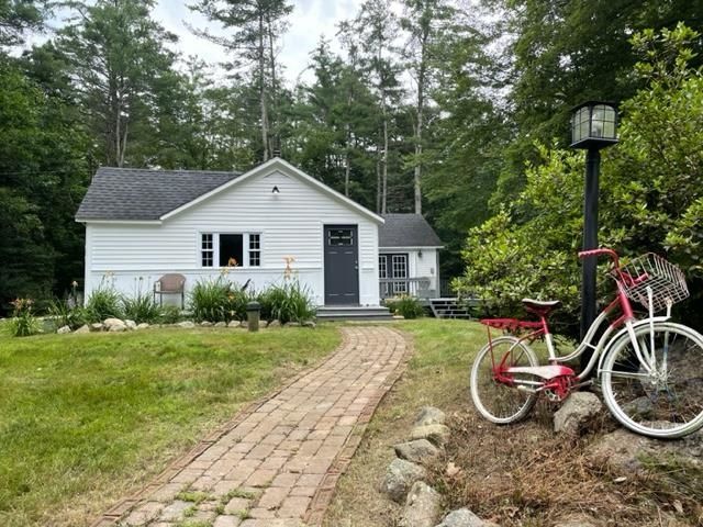 $399,999 | 6 Morgan Lane | Sutton NH